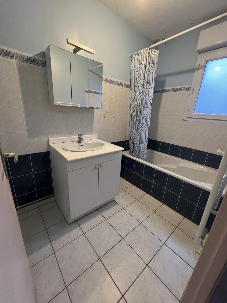 appartement centre bourg de Soucelles - 4 chambres + garage