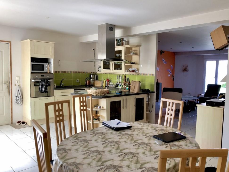LE BAILLEUL : PAVILLON de 2005 sur terrain 1017 m²