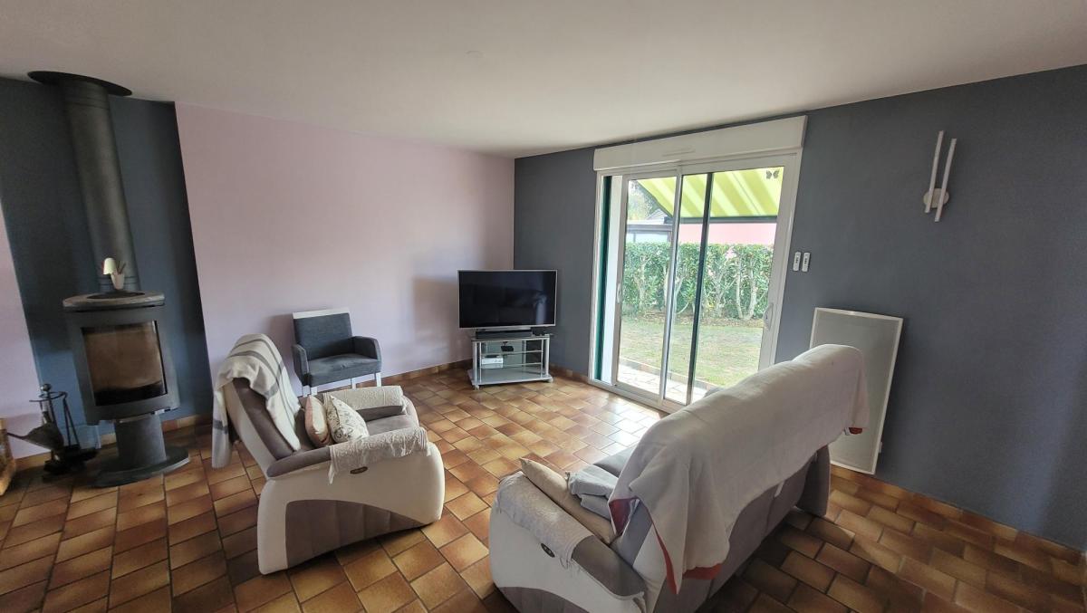 VION:PAVILLON DE TYPE 6-REF:VDL2241