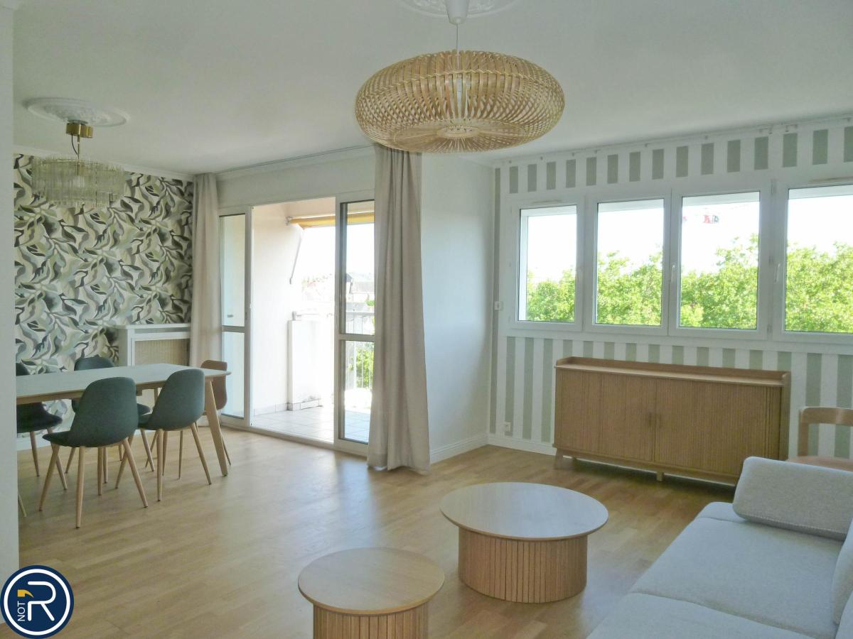 LAVAL Location Appartement Meublé