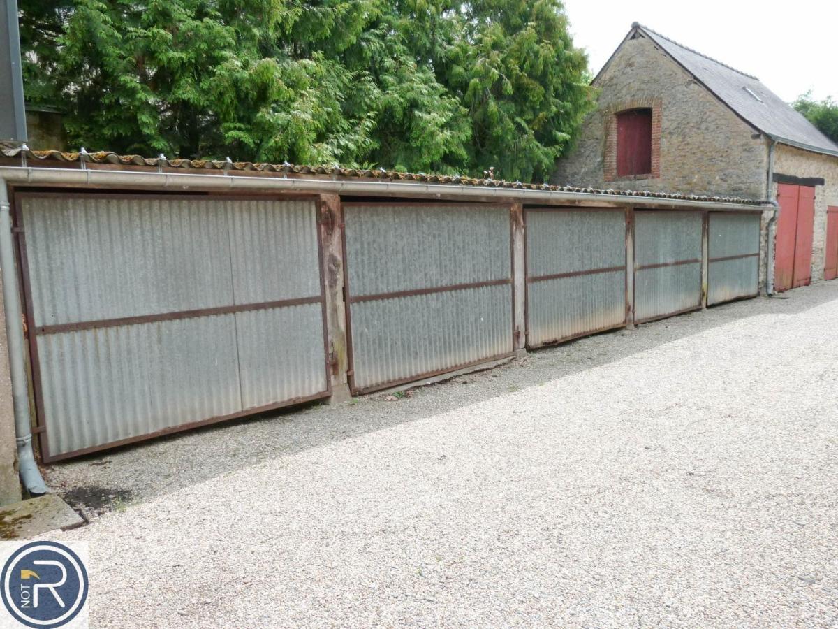 LAVAL Rue de Nantes- Garage