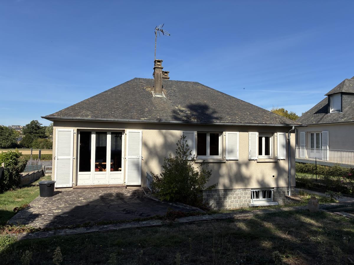 MONTSURS Pavillon