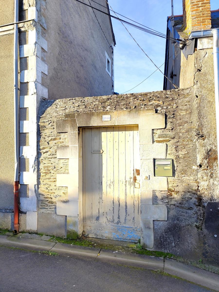 Centre Bourg - Maison à rénover - 4 chambres - Jardin