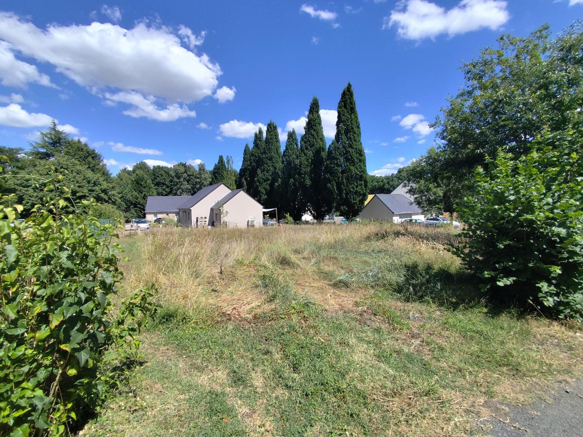 Le Thouteil  Terrin constructible 634m2