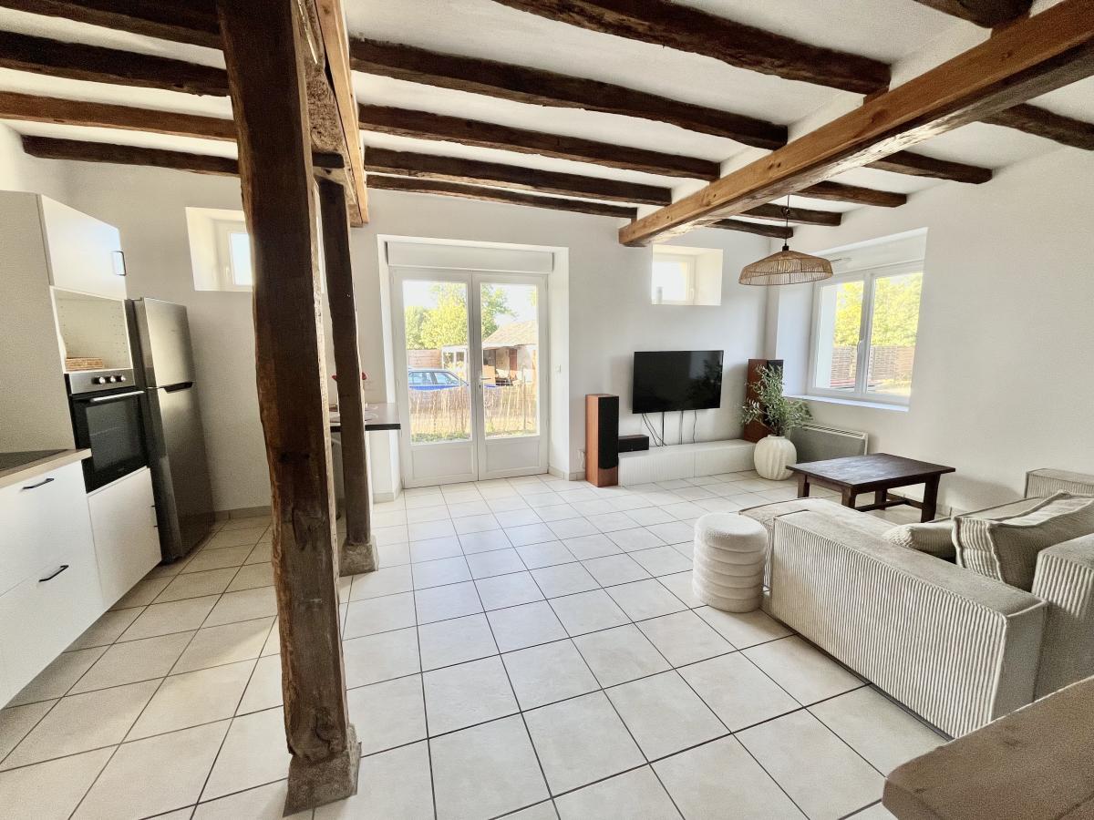 Maison 3 chambres sur 2700m² de terrain