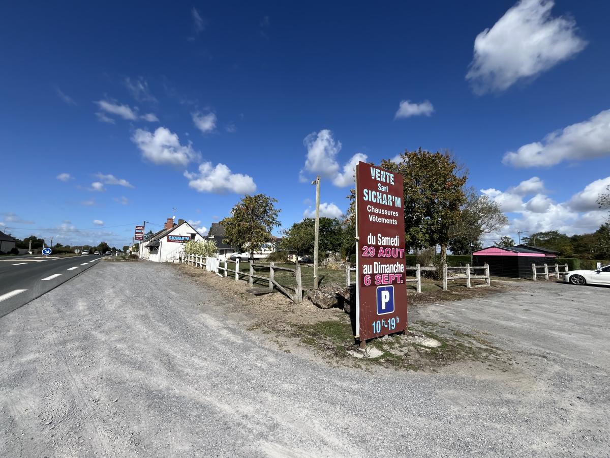 Ensemble immobilier local commercial et habitation