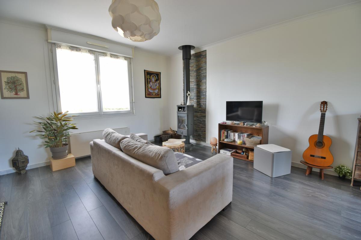 MAISON DE TYPE NANTAISE – 2 CHAMBRES – JARDIN