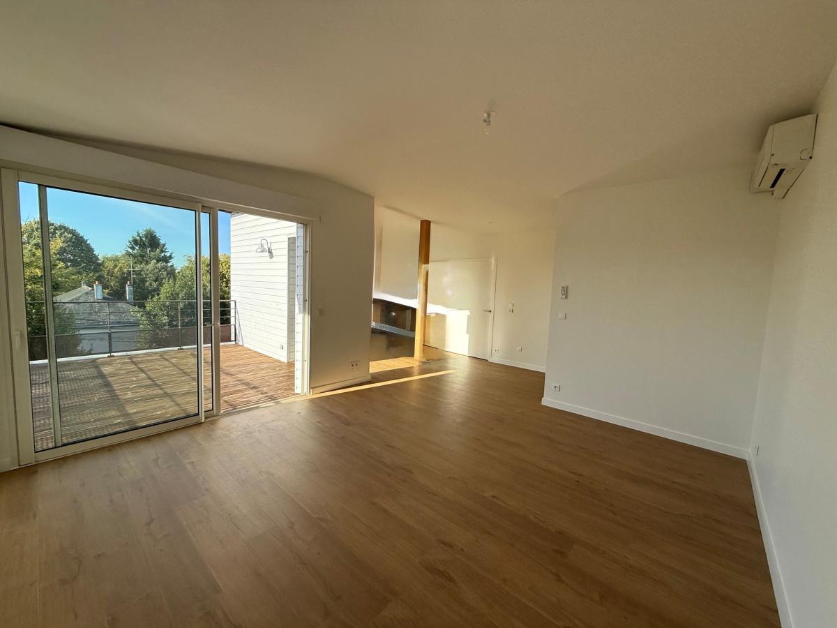 ANGERS BELLE-BEILLE T3 AVEC TERRASSE ET PARKING