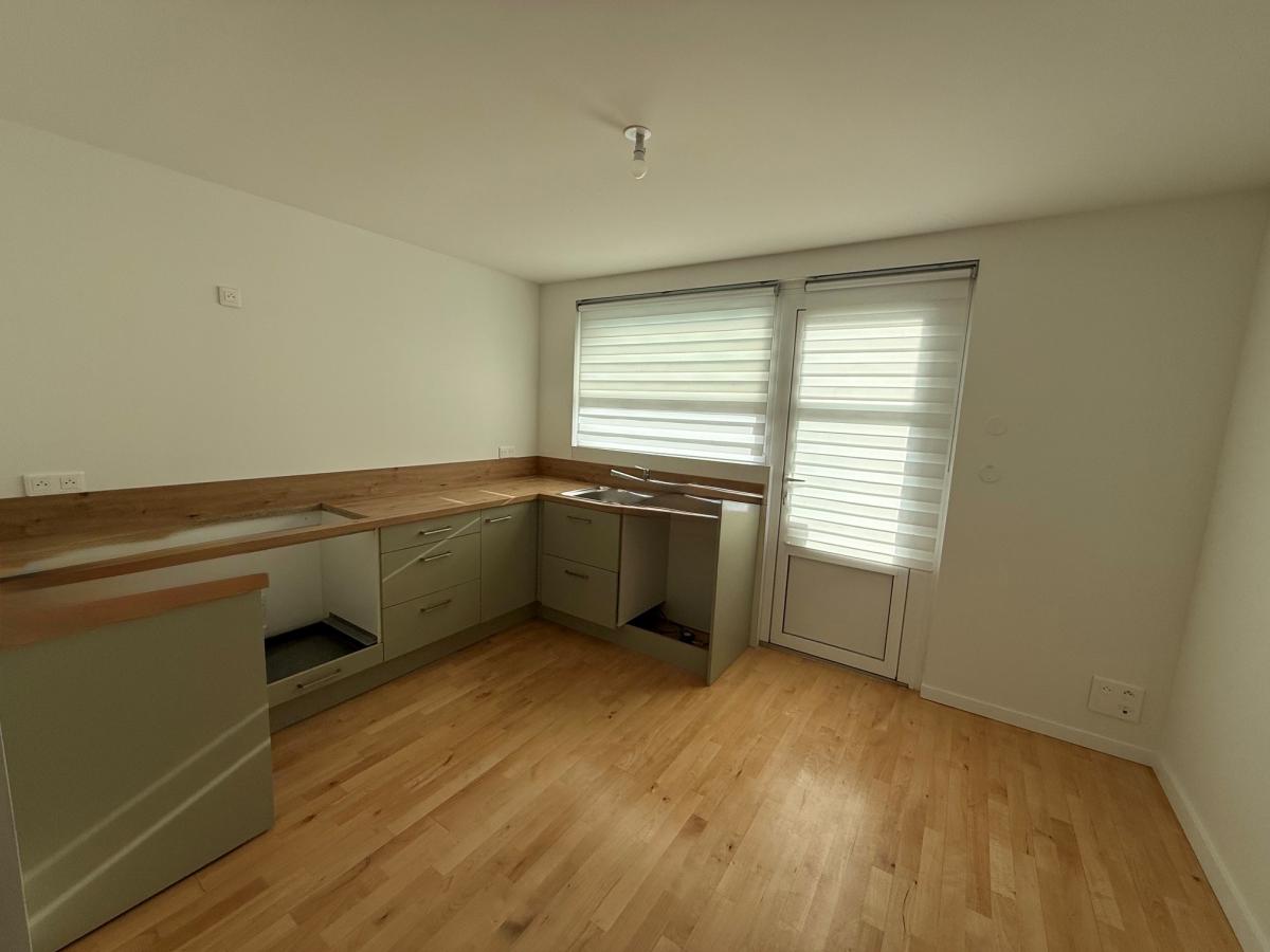 ANGERS BELLE-BEILLE T4 AVEC TERRASSE, JARDIN ET PARKING