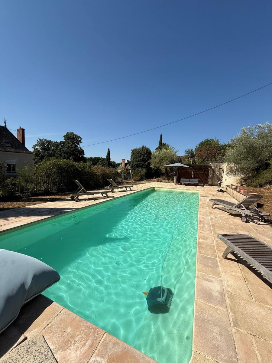 ETAT EXCEPTIONNEL POUR CETTE PROPRIETE DU 19EME AVEC DEPENDANCE PARC PAYSAGER ET PISCINE
