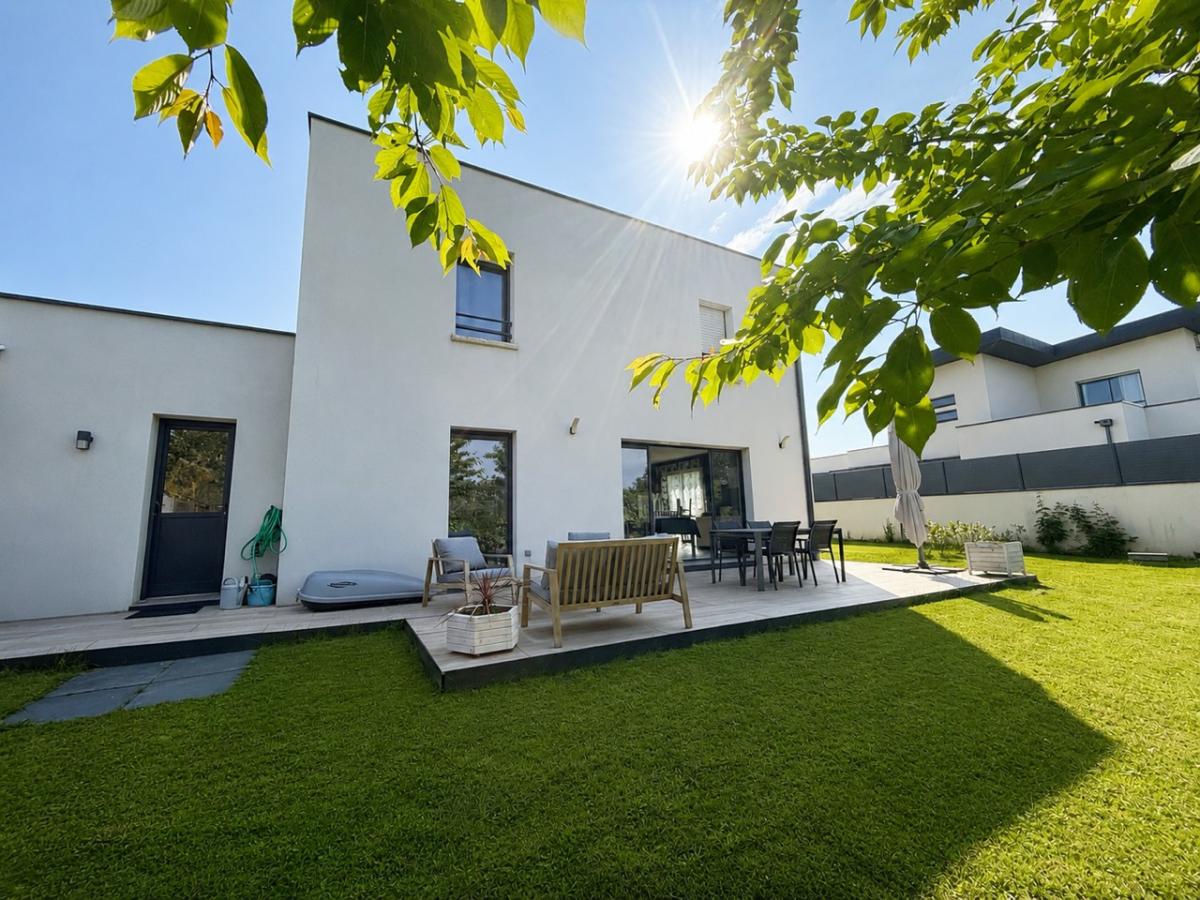10 MN ANGERS SUD AU CALME MAISON 4 CH AVEC GARAGE ET JARDIN