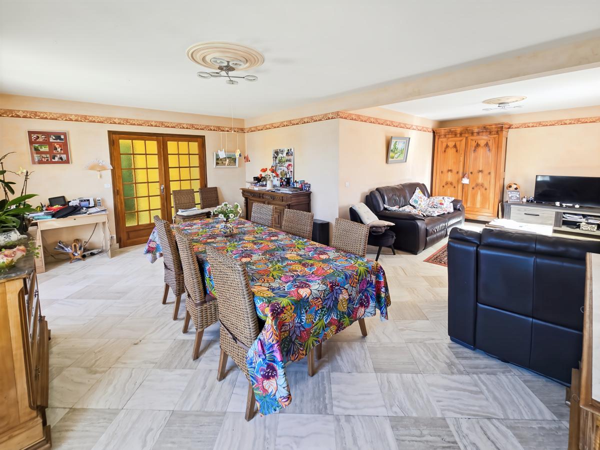 A VENDRE - MAISON 4 CHAMBRES - LE BOURGNEUF LA FORÊT