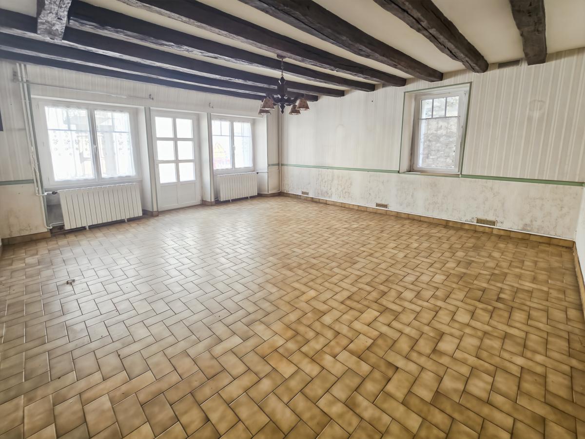 A VENDRE - MAISON DE VILLE - SAINT OUËN DES TOITS