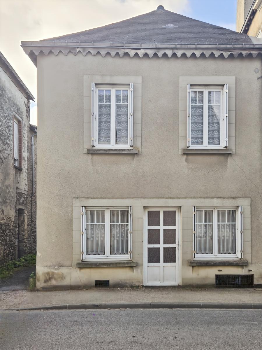 A VENDRE - MAISON DE VILLE - SAINT OUËN DES TOITS