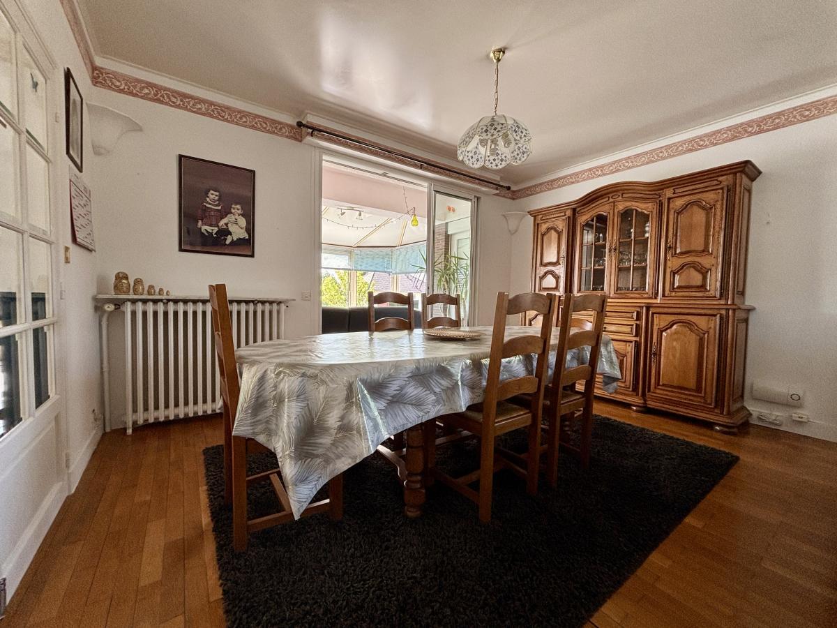 Maison d'environ 160 m²