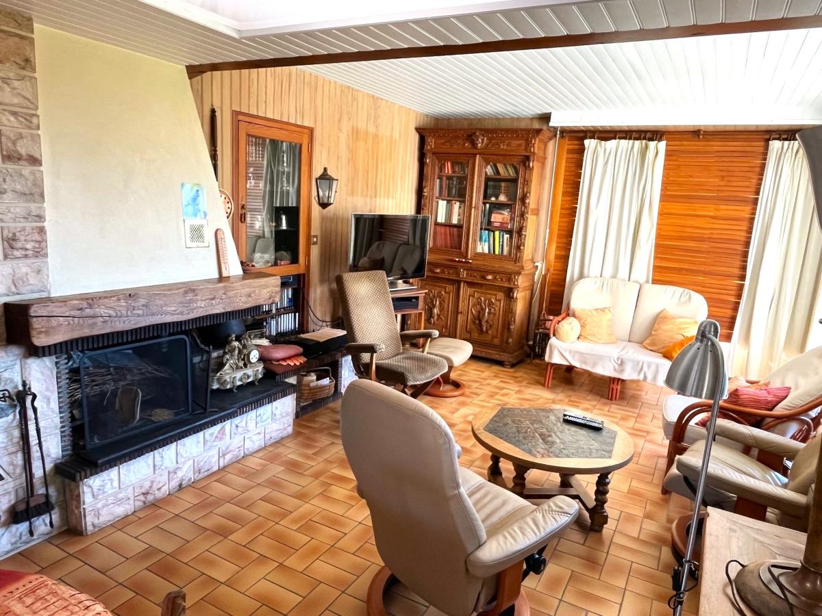 Exclusivité à MONTBIZOT - Maison 102m²