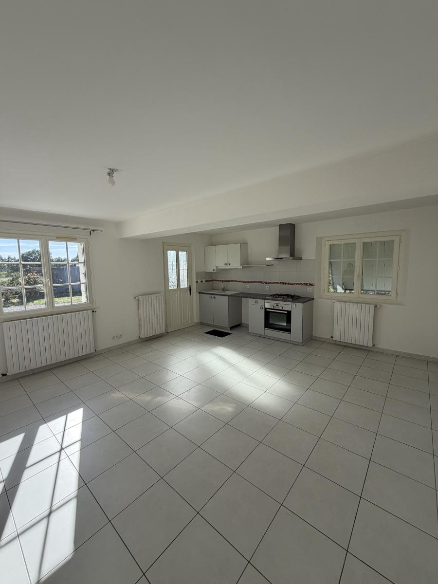 MAISON - BRAIN SUR ALLONNES - 83M2