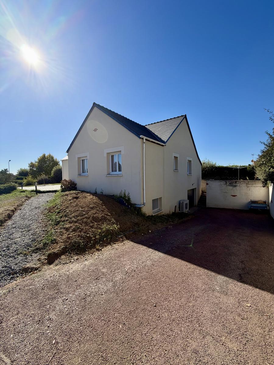 MAISON - LES VERCHERS SUR LAYON - 134m²