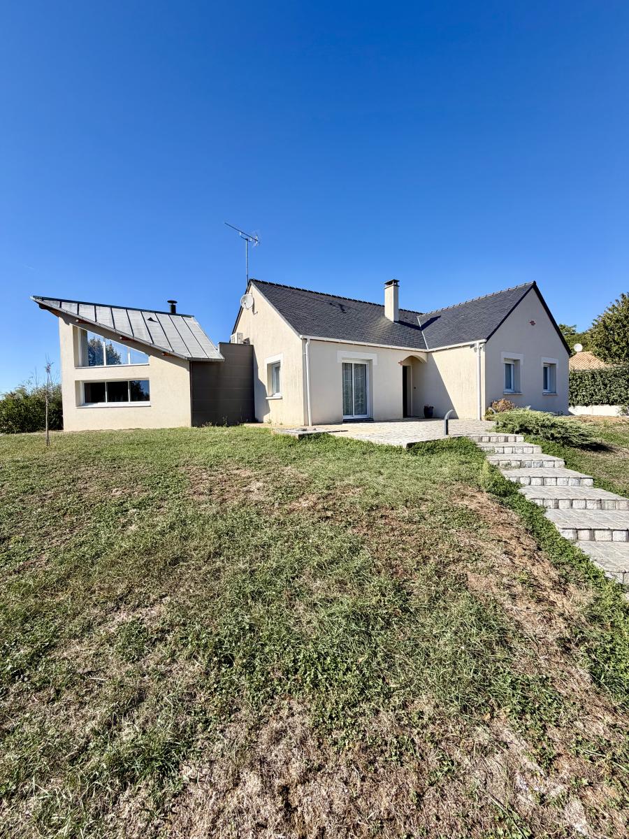 MAISON - LES VERCHERS SUR LAYON - 134m²