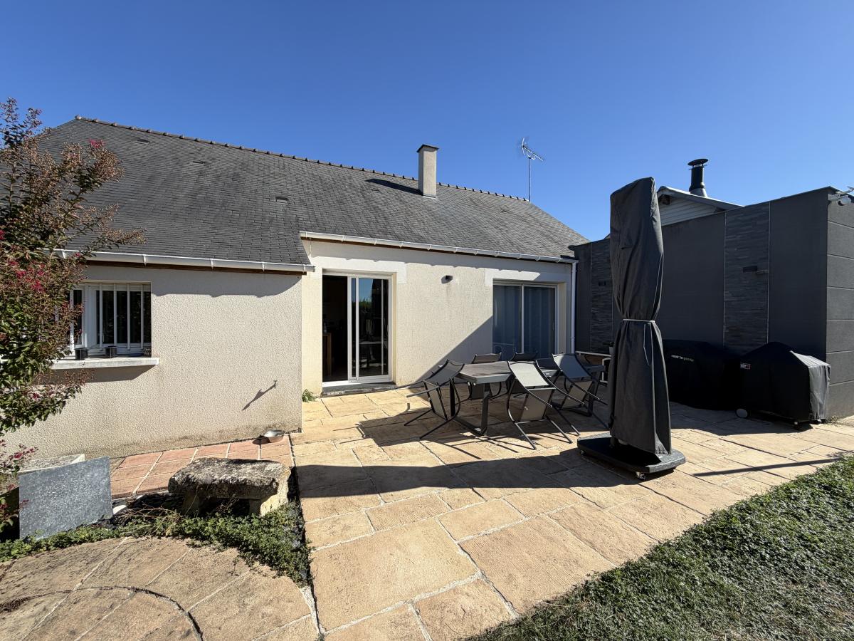 MAISON - LES VERCHERS SUR LAYON - 134m²