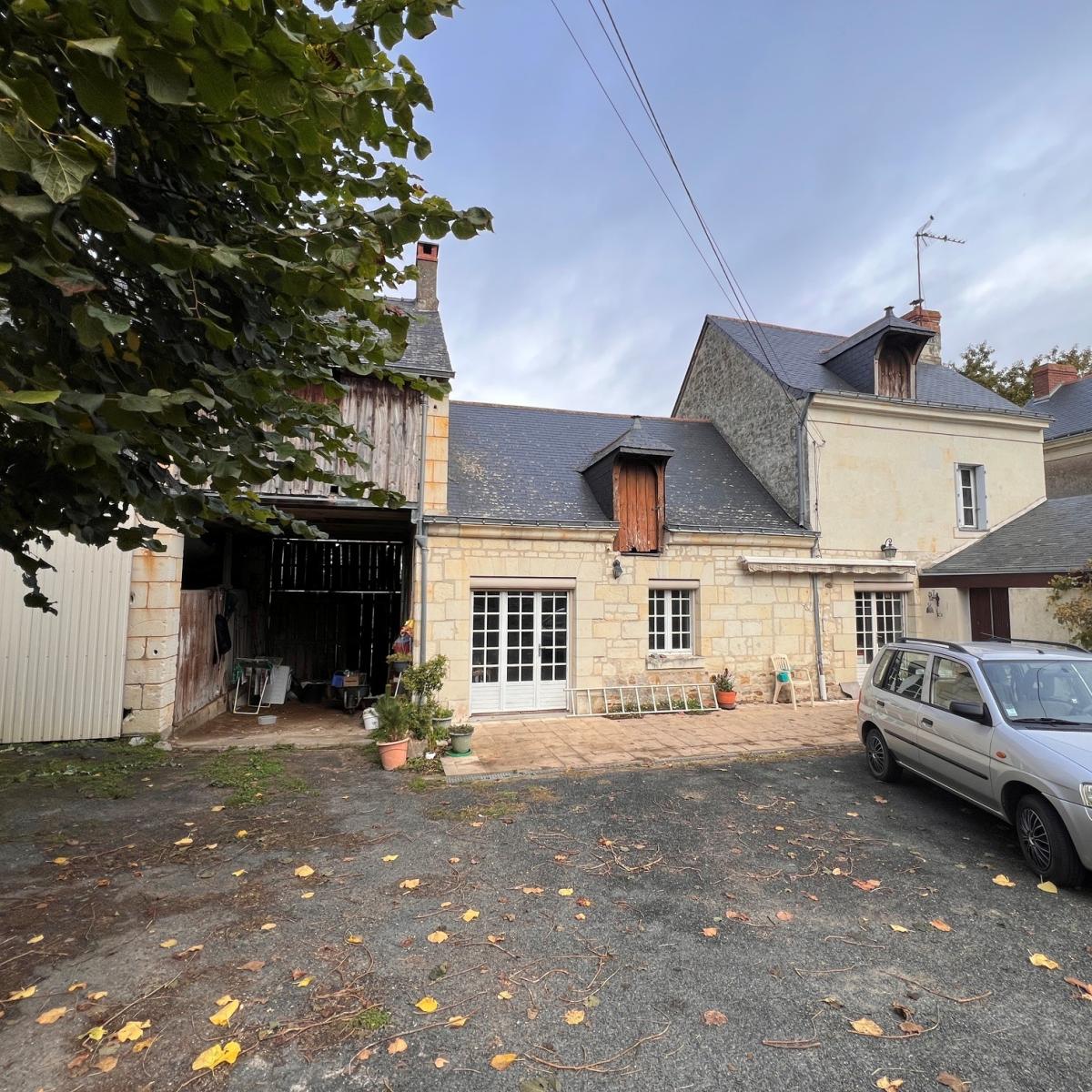 Maison GENNES VAl DE LOIRE 5 pièces 105m² avec dépendance et caves