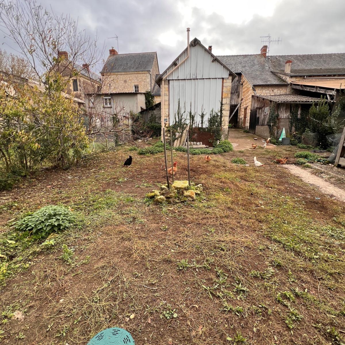 Maison GENNES VAl DE LOIRE 5 pièces 105m² avec dépendance et caves