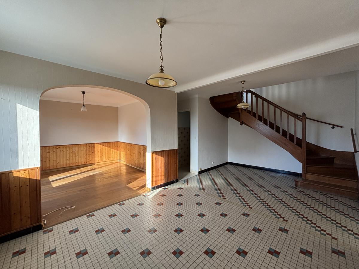 Maison d'habitation - en campagne - SAINT SAUVEUR DE LANDEMONT