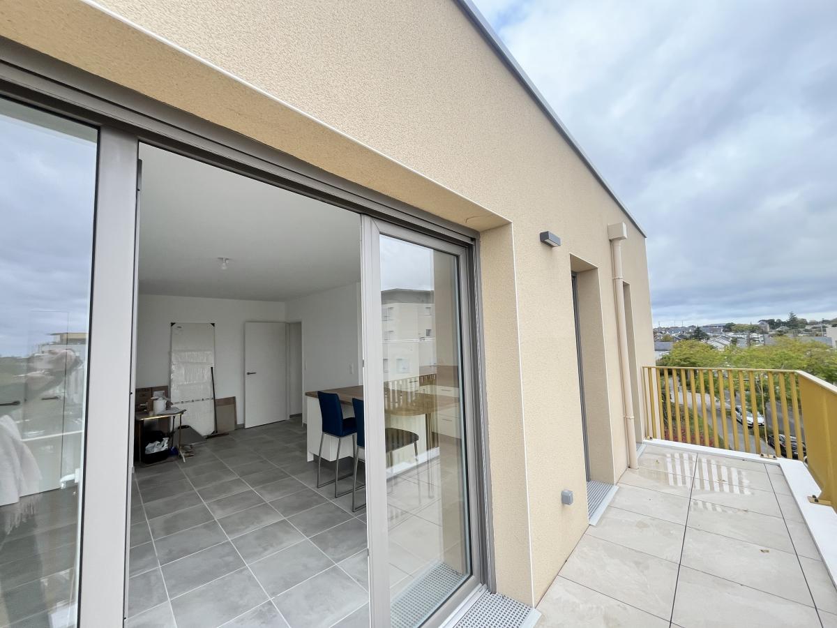 ANGERS/ LES PONTS DE CE , dernie étage, 68 m² terrasse, 2 ch  dernier étage