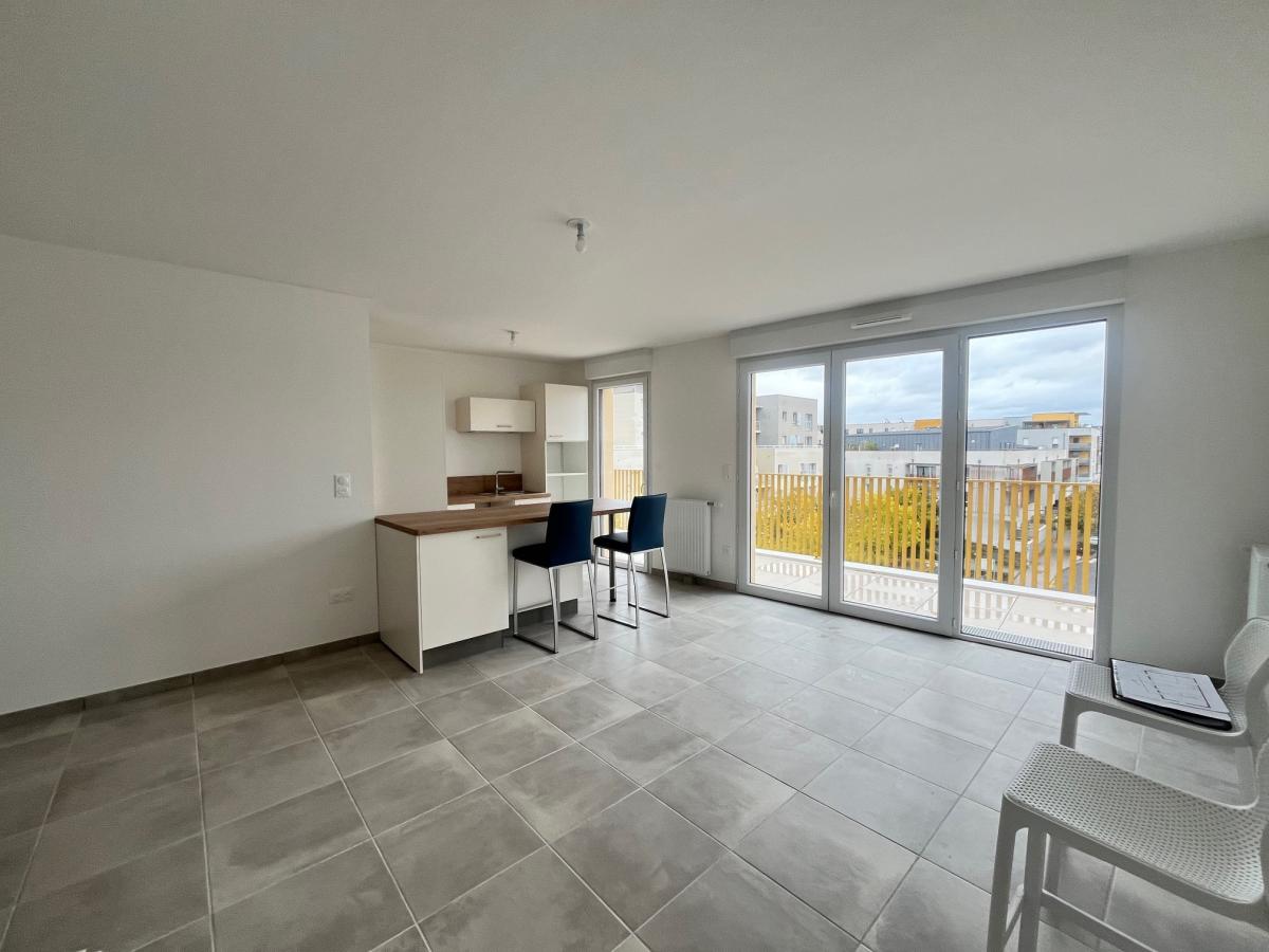 ANGERS/ LES PONTS DE CE , dernie étage, 68 m² terrasse, 2 ch  dernier étage