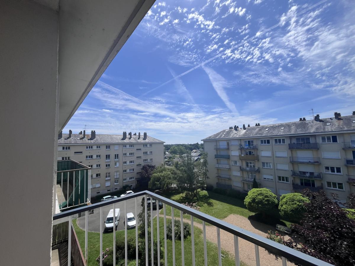 Proche centre Lorette, appartement très lumineux, 4ème étage, 3 chambres