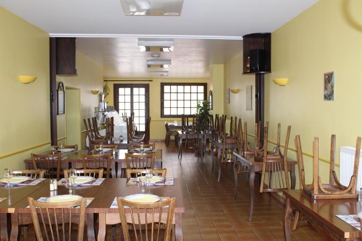 A VENDRE - ENSEMBLE IMMOBILIER - MERAL
