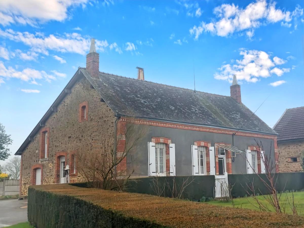 A VENDRE - MAISON CAMPAGNE EN HAMEAU - JARDIN