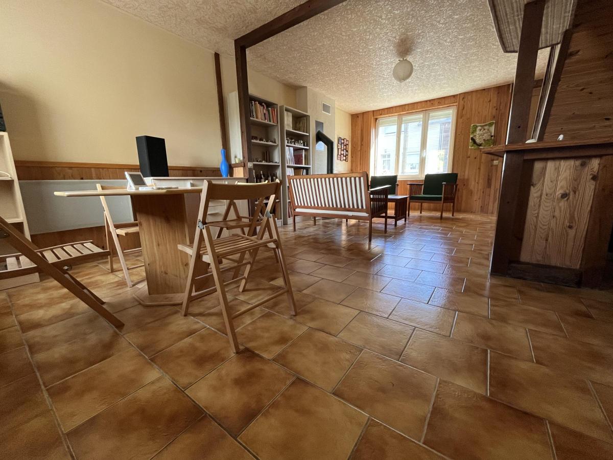 MAISON AVEC 2 CHAMBRES