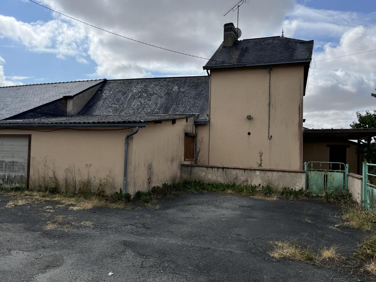Maison à la campagne à rénover