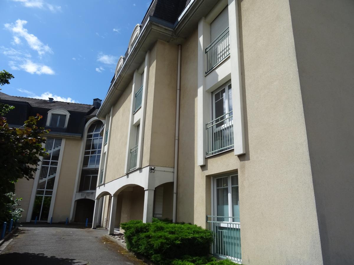 STUDIO A VENDRE A LAVAL (53000)