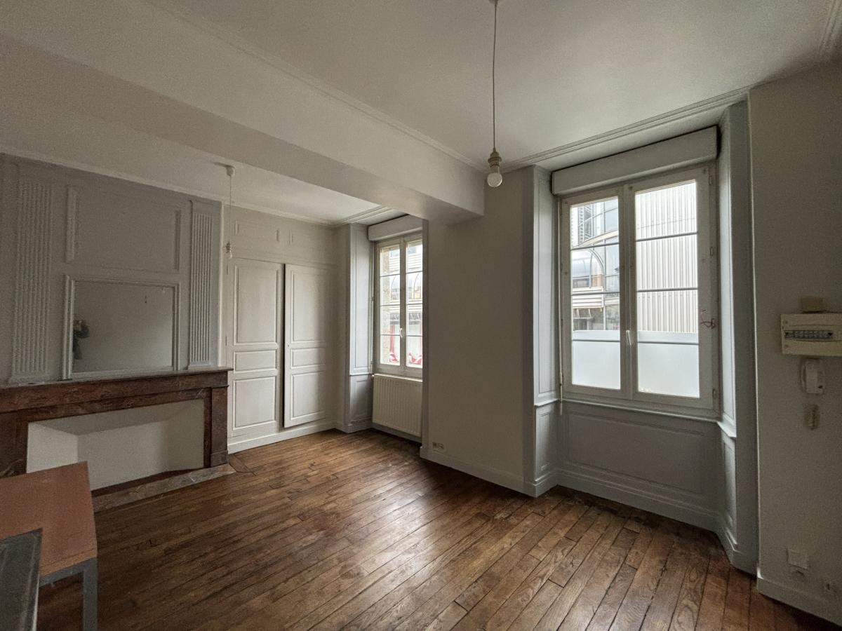 A LOUER A MAYENNE APPARTEMENT T2