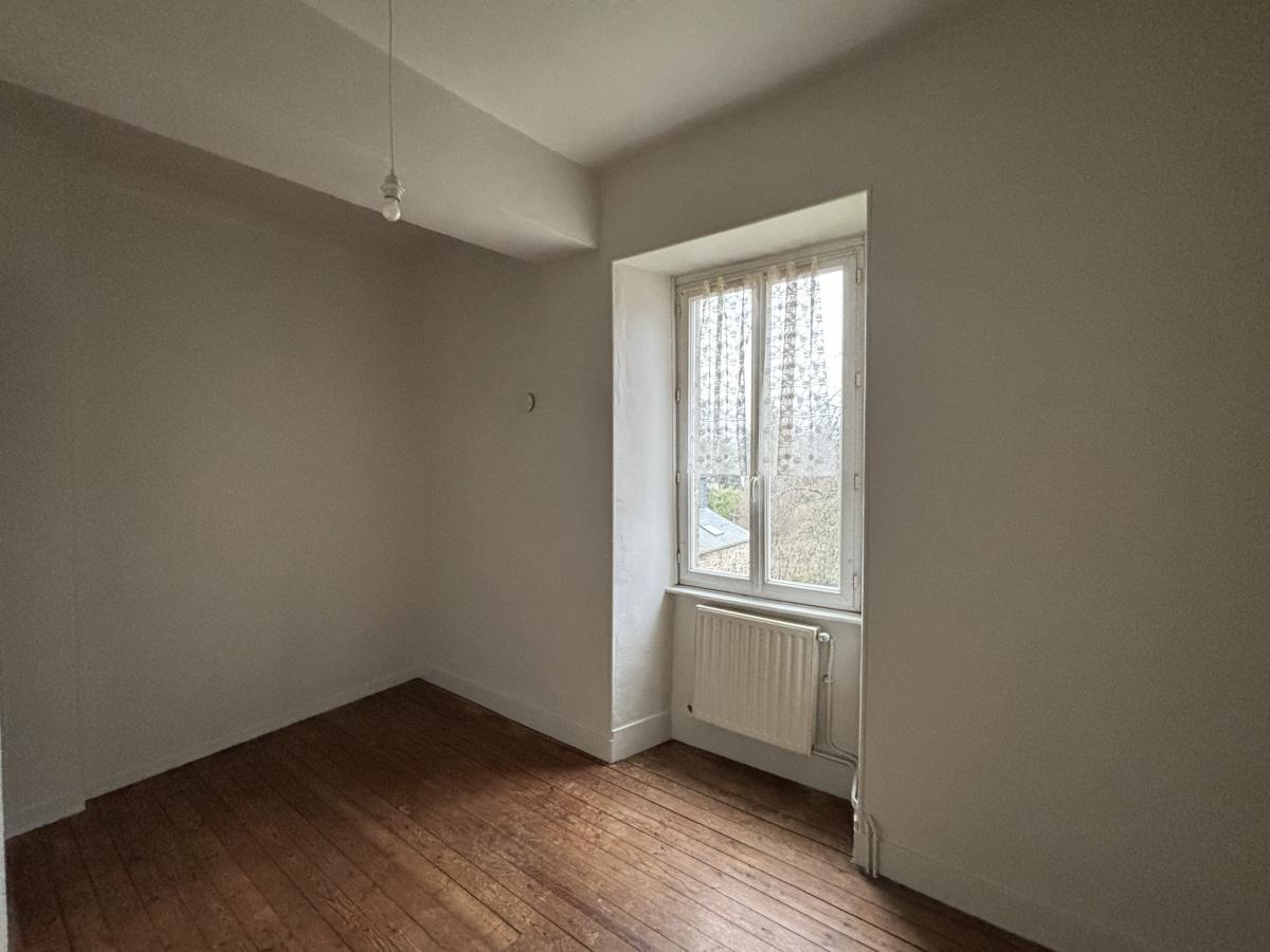 A LOUER A MAYENNE APPARTEMENT T2