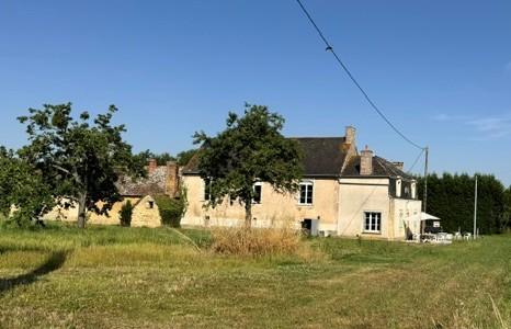 MAISON ANCIENNE EN PARTIE RESTAURER