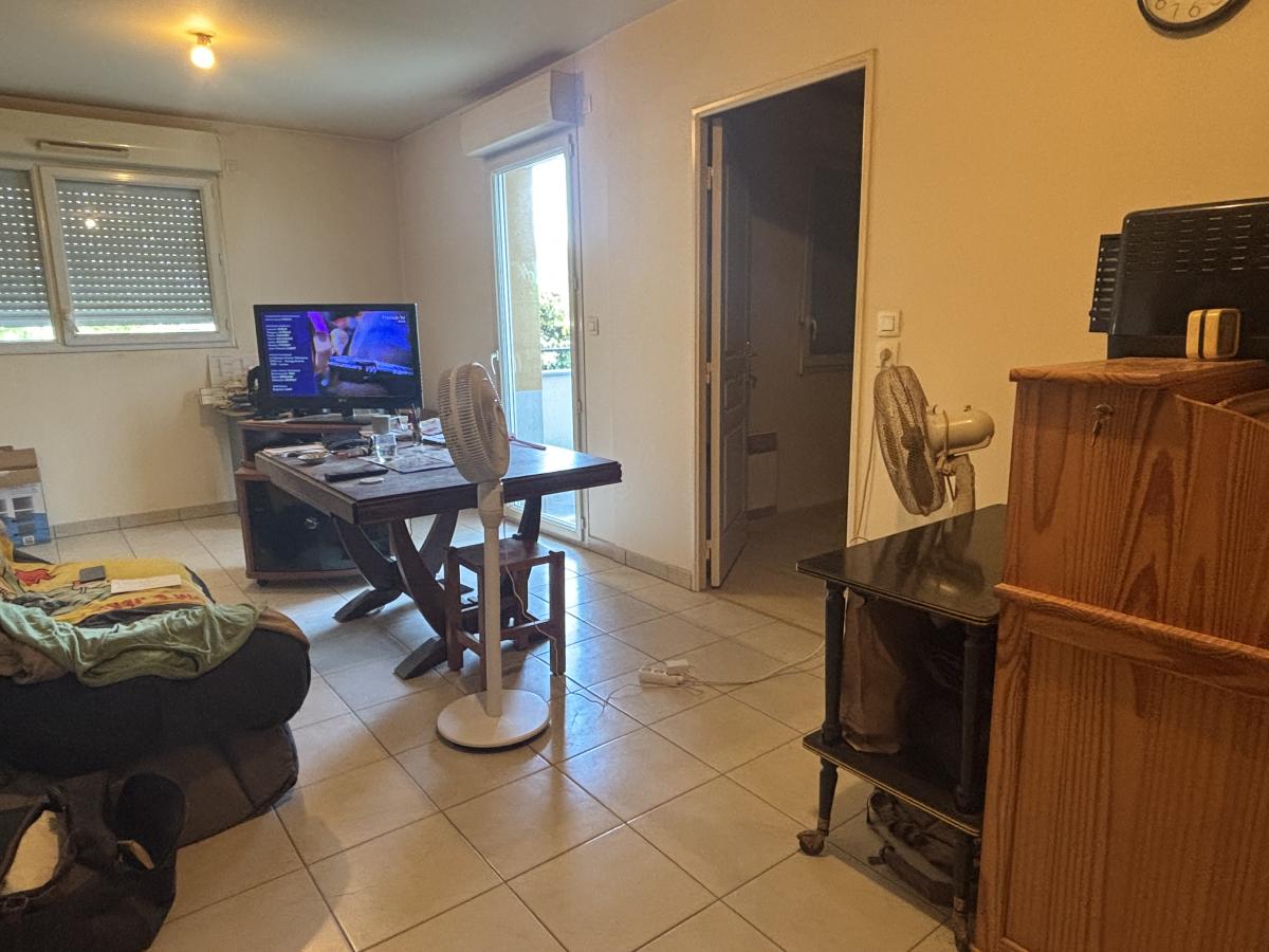 APPARTEMENT DE TYPE 2 AVEC LOCATAIRE EN PLACE