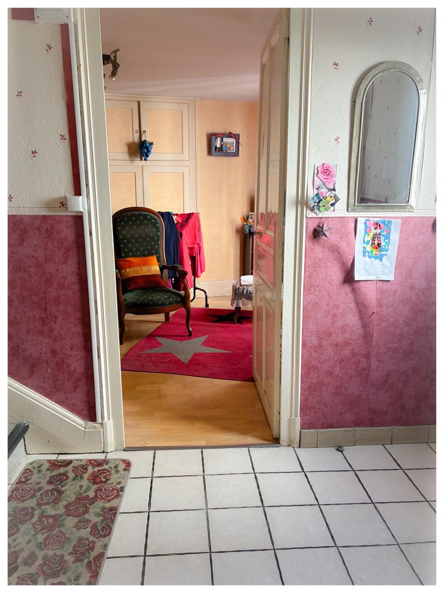 DOUTRE / PLACE BICHON Maison ancienne avec locataire en place