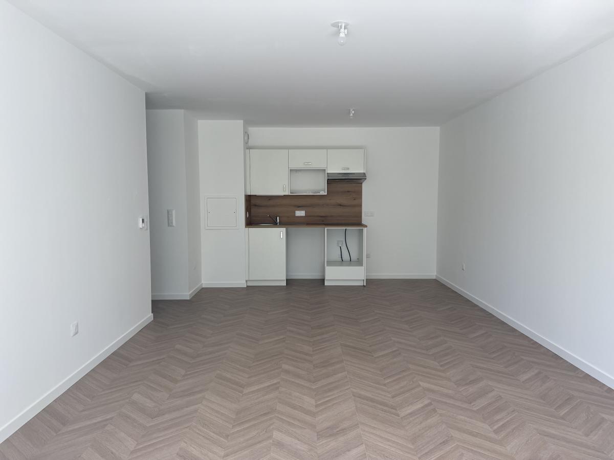 LOCATION APPARTEMENT L'HUISSERIE