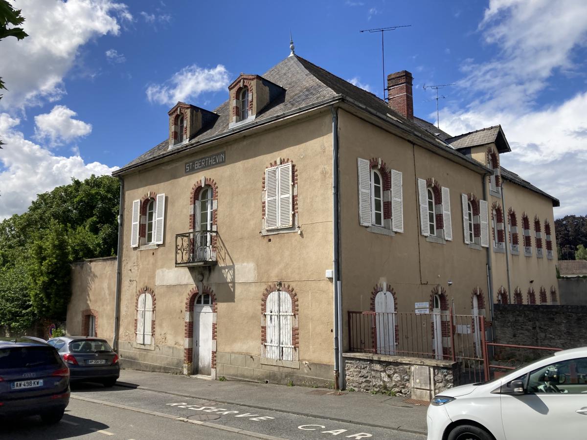 Ancienne cantine scolaire - SAINT-BERTHEVIN