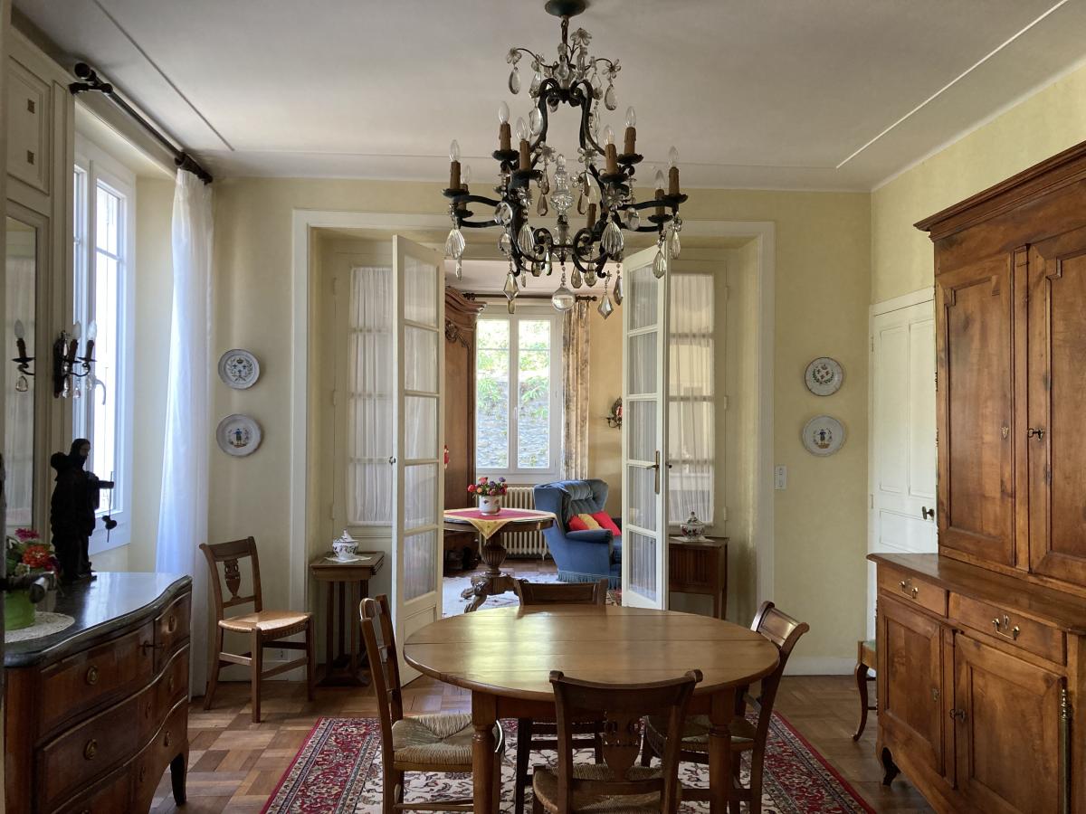 MAISON - LAVAL RIVE DROITE