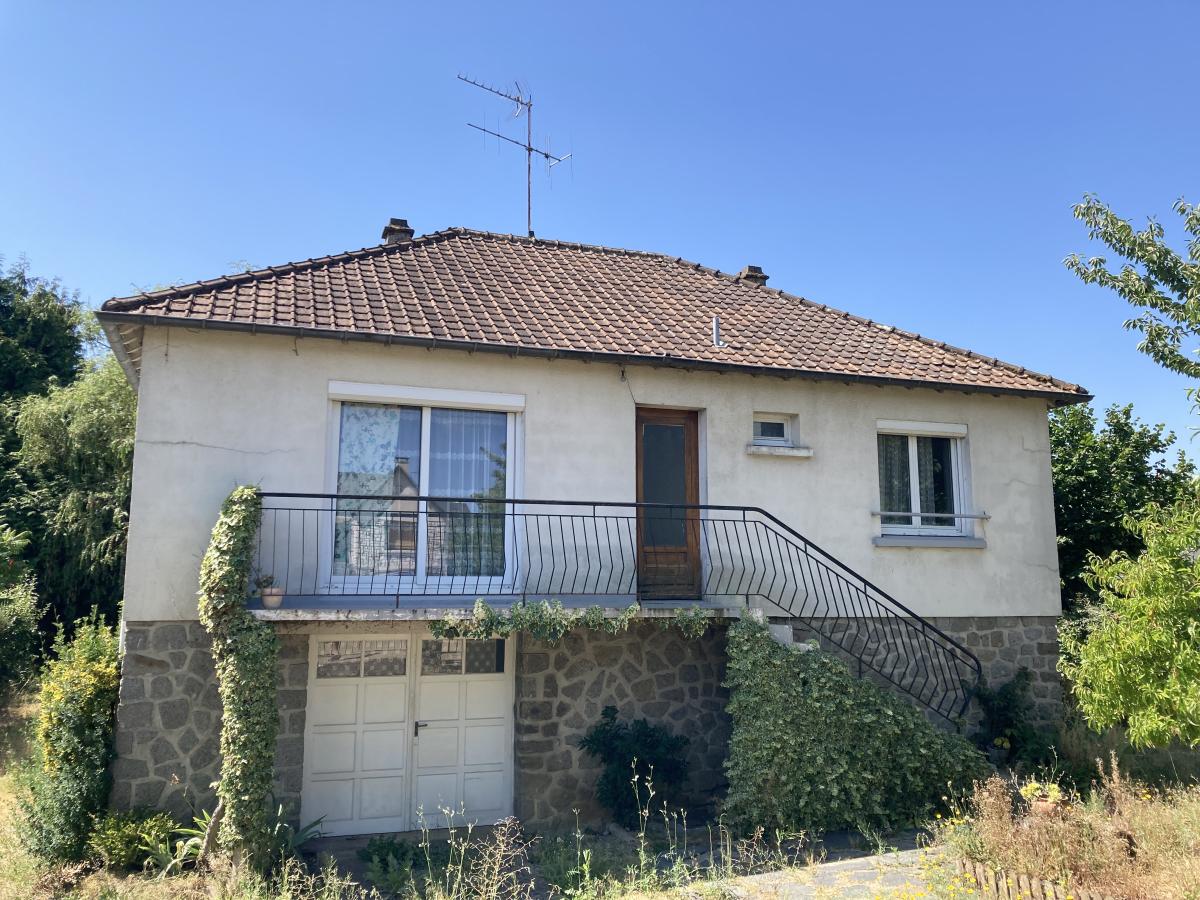 MAISON - SAINT BERTHEVIN