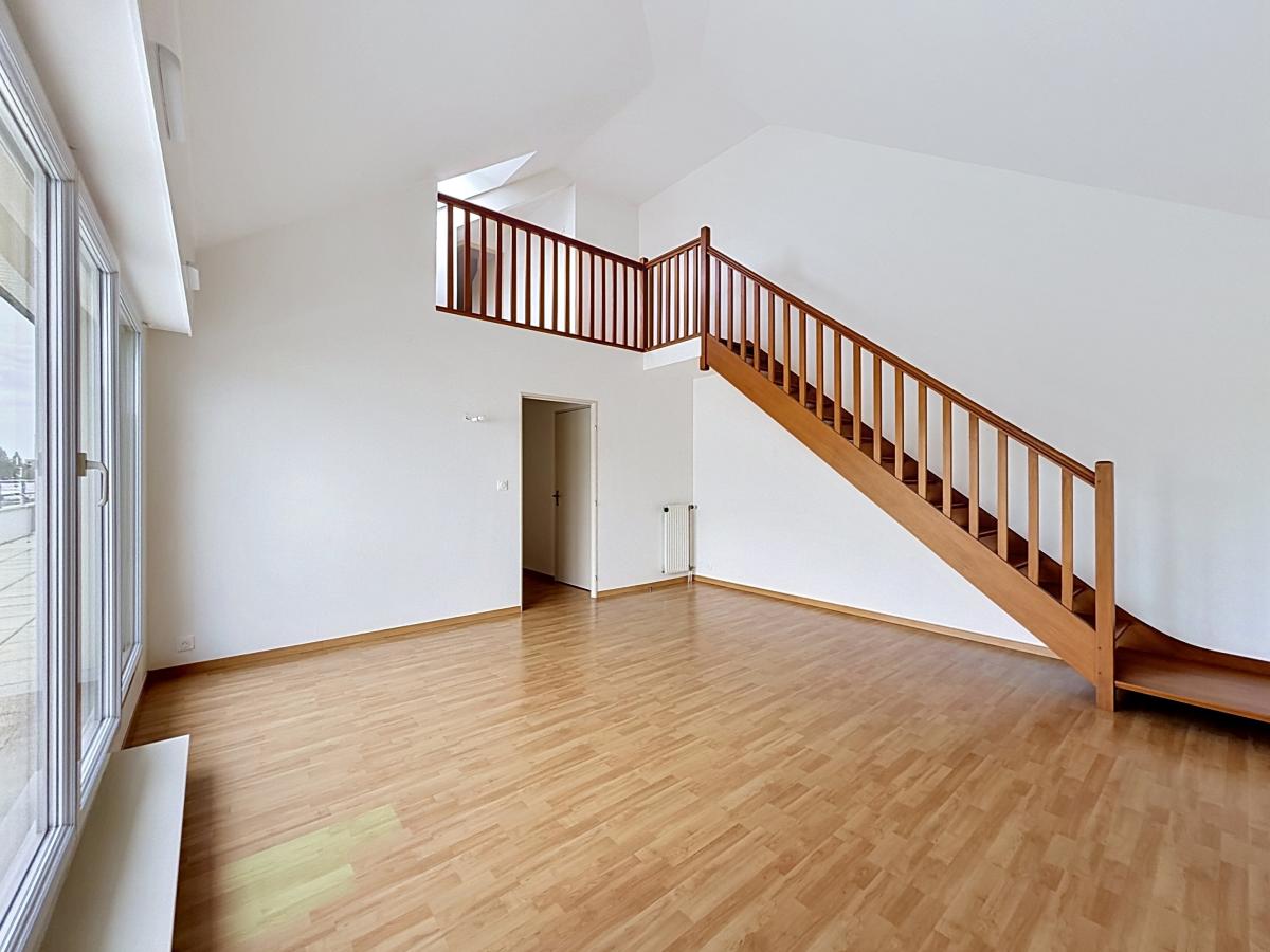 APPARTEMENT - LAVAL