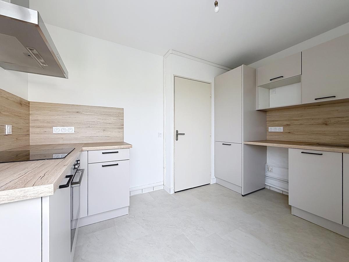 APPARTEMENT - LAVAL