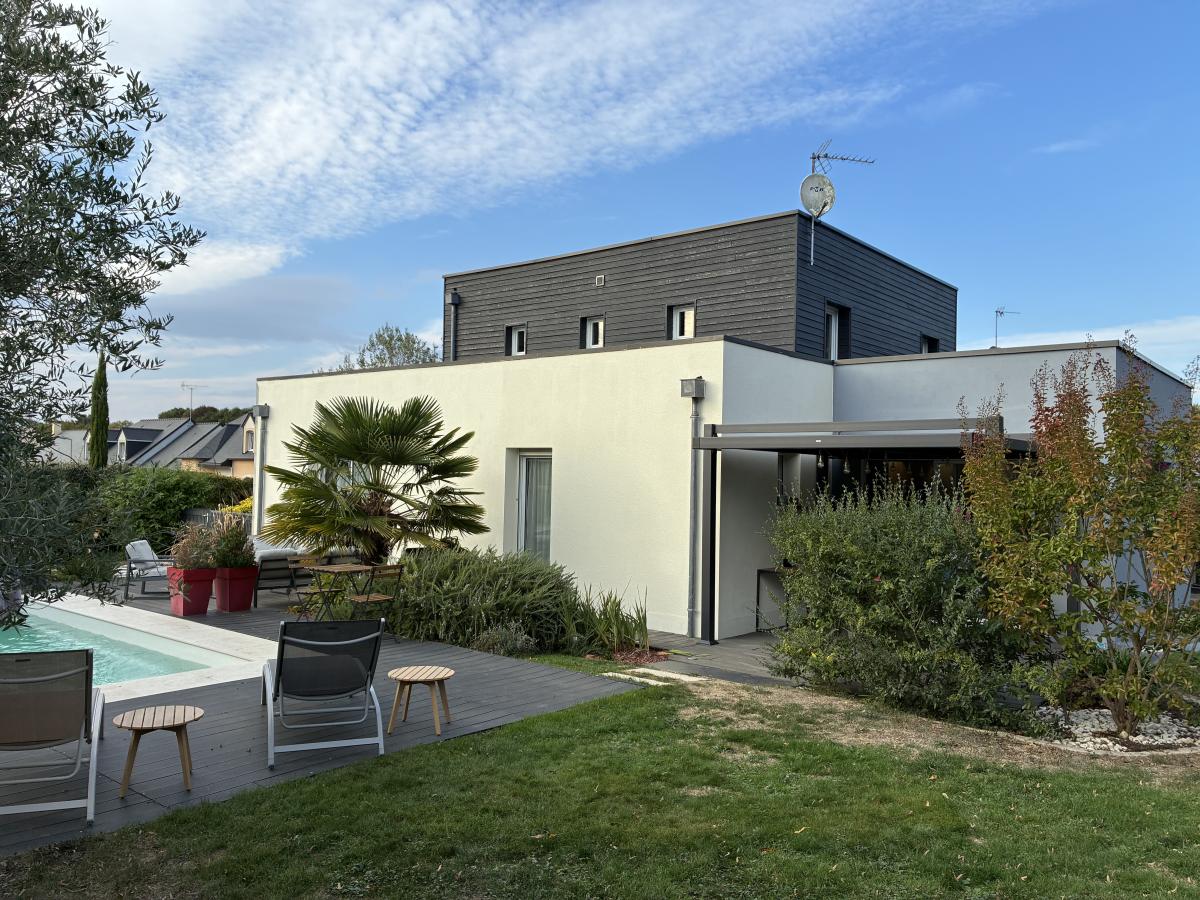 MAISON - SAINT BERTHEVIN