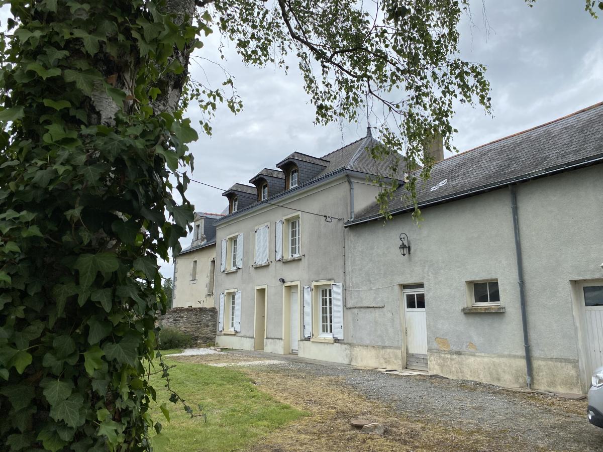 VILLEVEQUES MAISON ANCIENNE