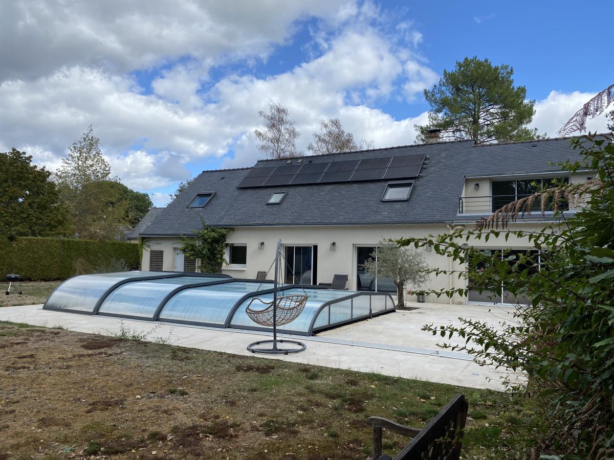 SOUCELLES Belle maison de 239m².