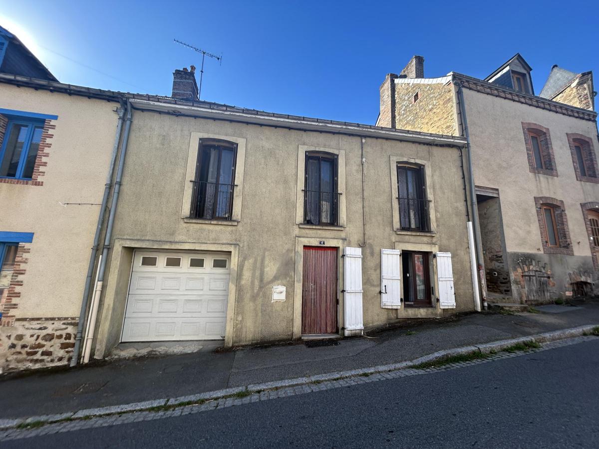 A VENDRE - MAISON D'HABITATION - NUILLE SUR VICOIN